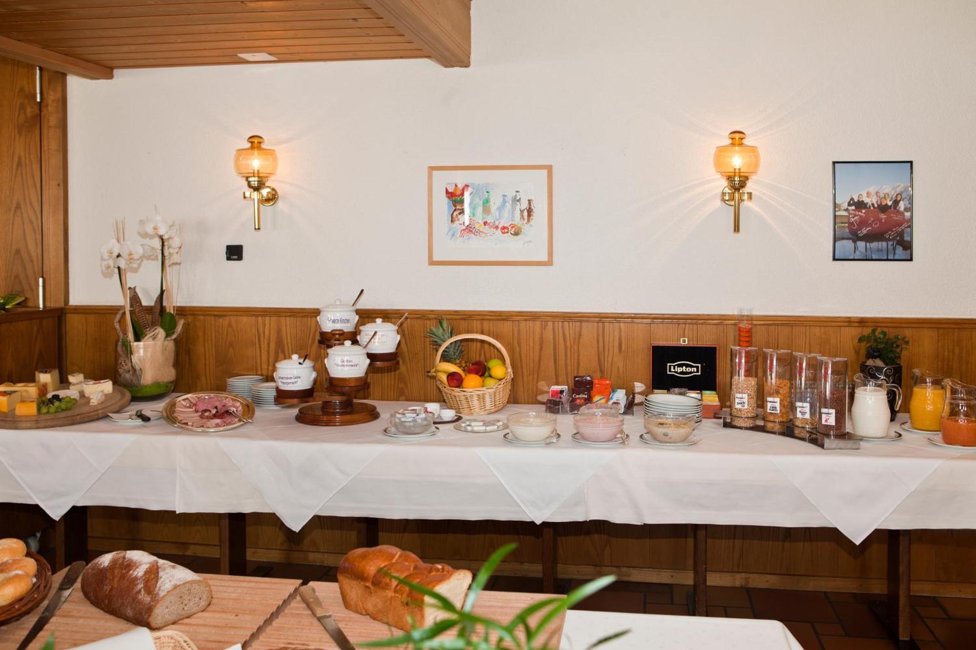 אמדן Hotel Arvenbueel מראה חיצוני תמונה